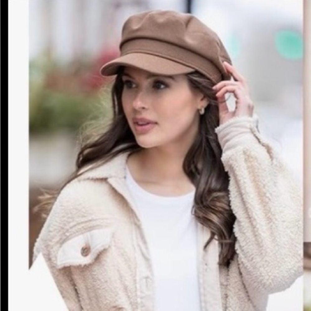 NWT Britt's Knits Soho Cap. OS. Brown